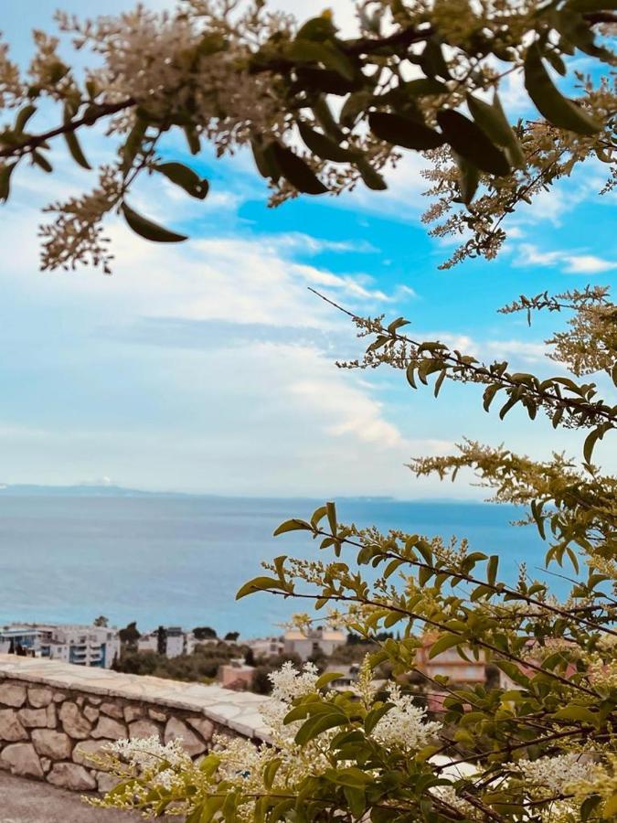 Hotel Imperial Dhermi Bagian luar foto