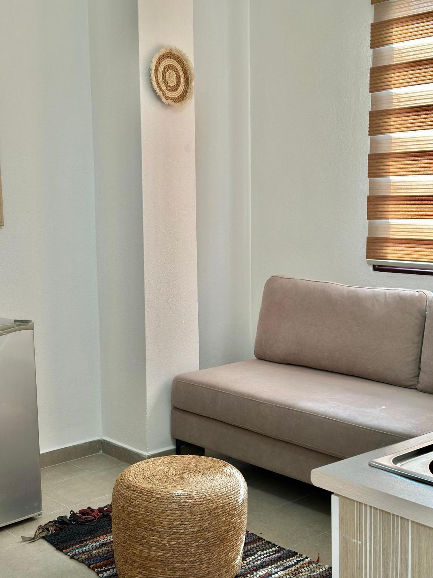 Hotel Imperial Dhermi Bagian luar foto