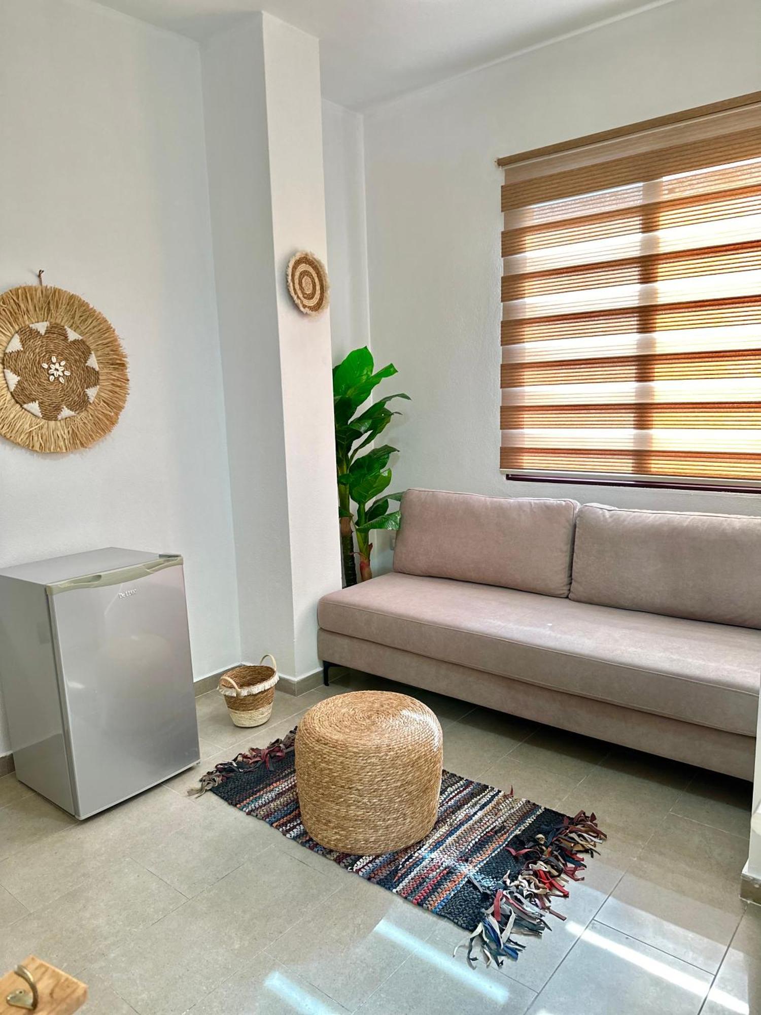 Hotel Imperial Dhermi Bagian luar foto