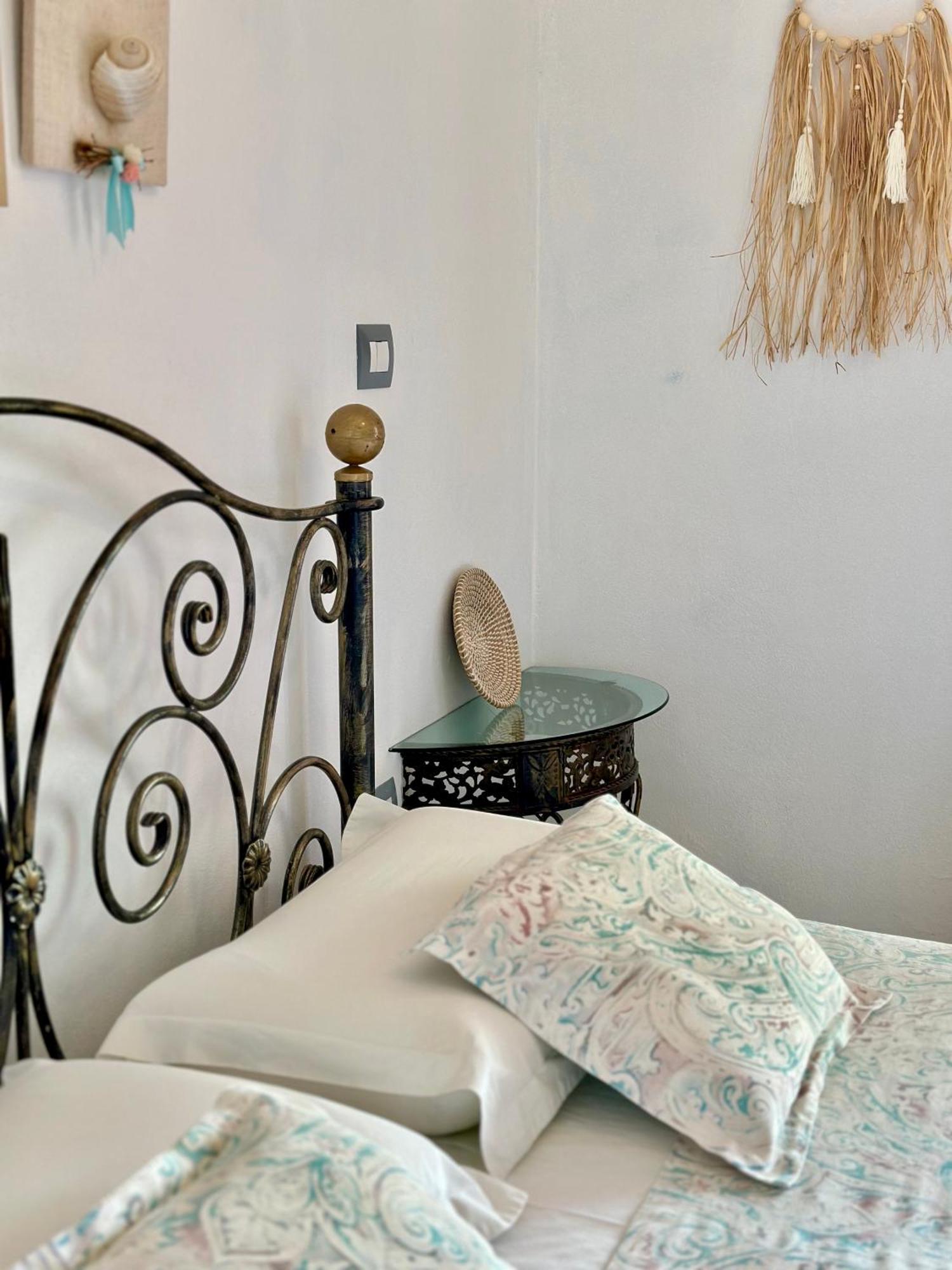 Hotel Imperial Dhermi Bagian luar foto