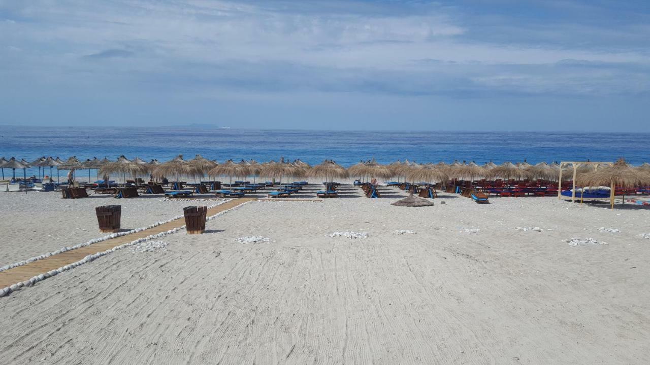Hotel Imperial Dhermi Bagian luar foto