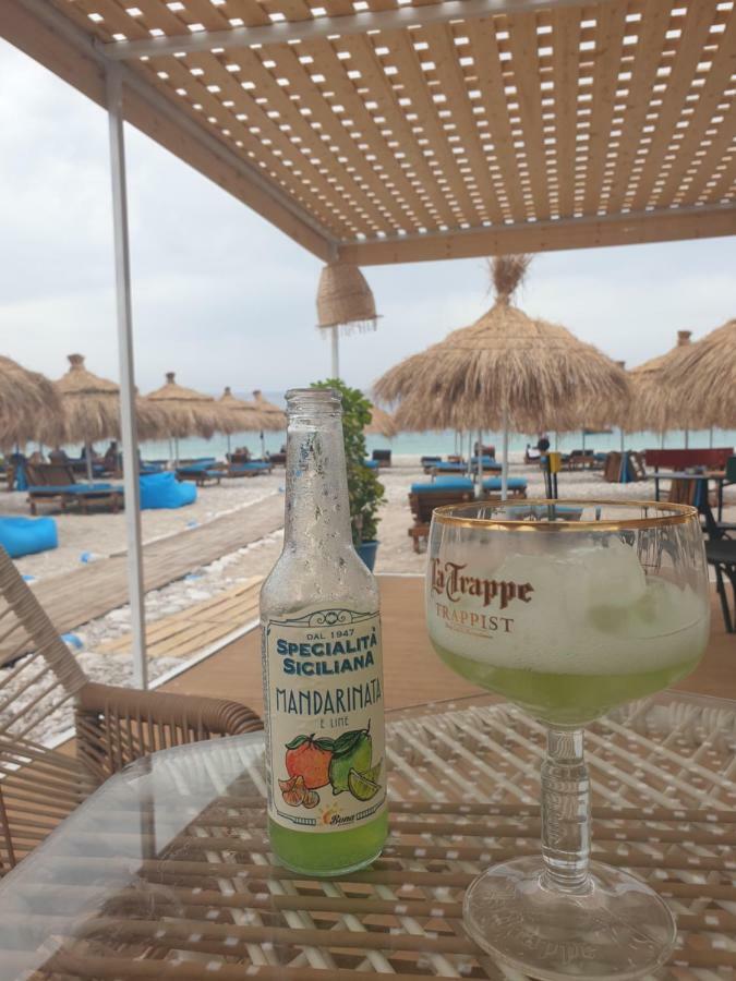 Hotel Imperial Dhermi Bagian luar foto